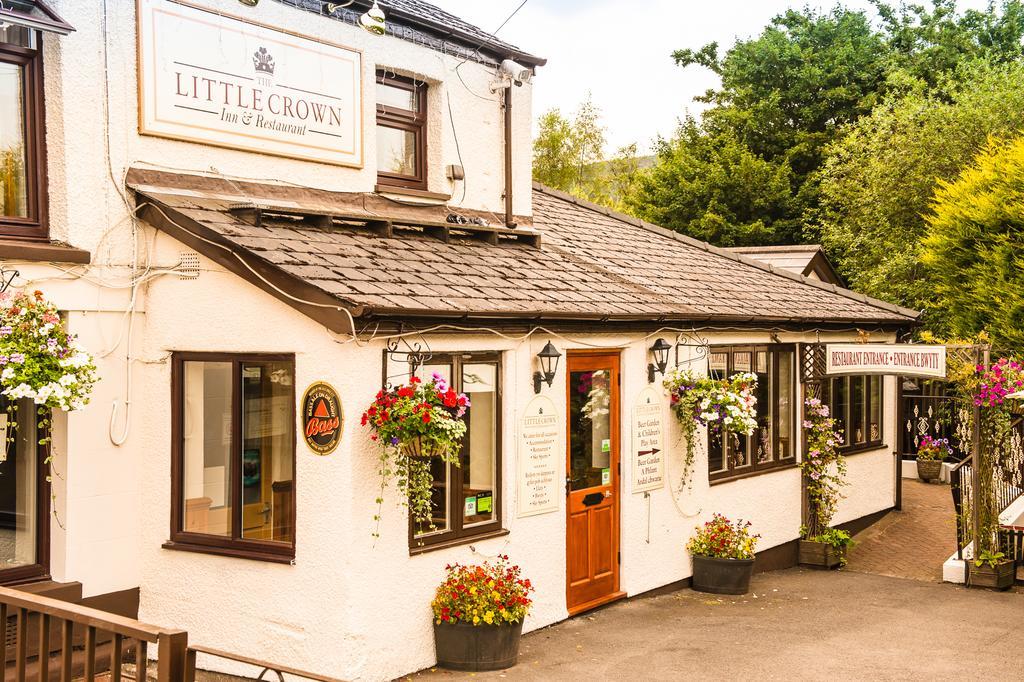 The Little Crown Inn Понтипул Екстериор снимка